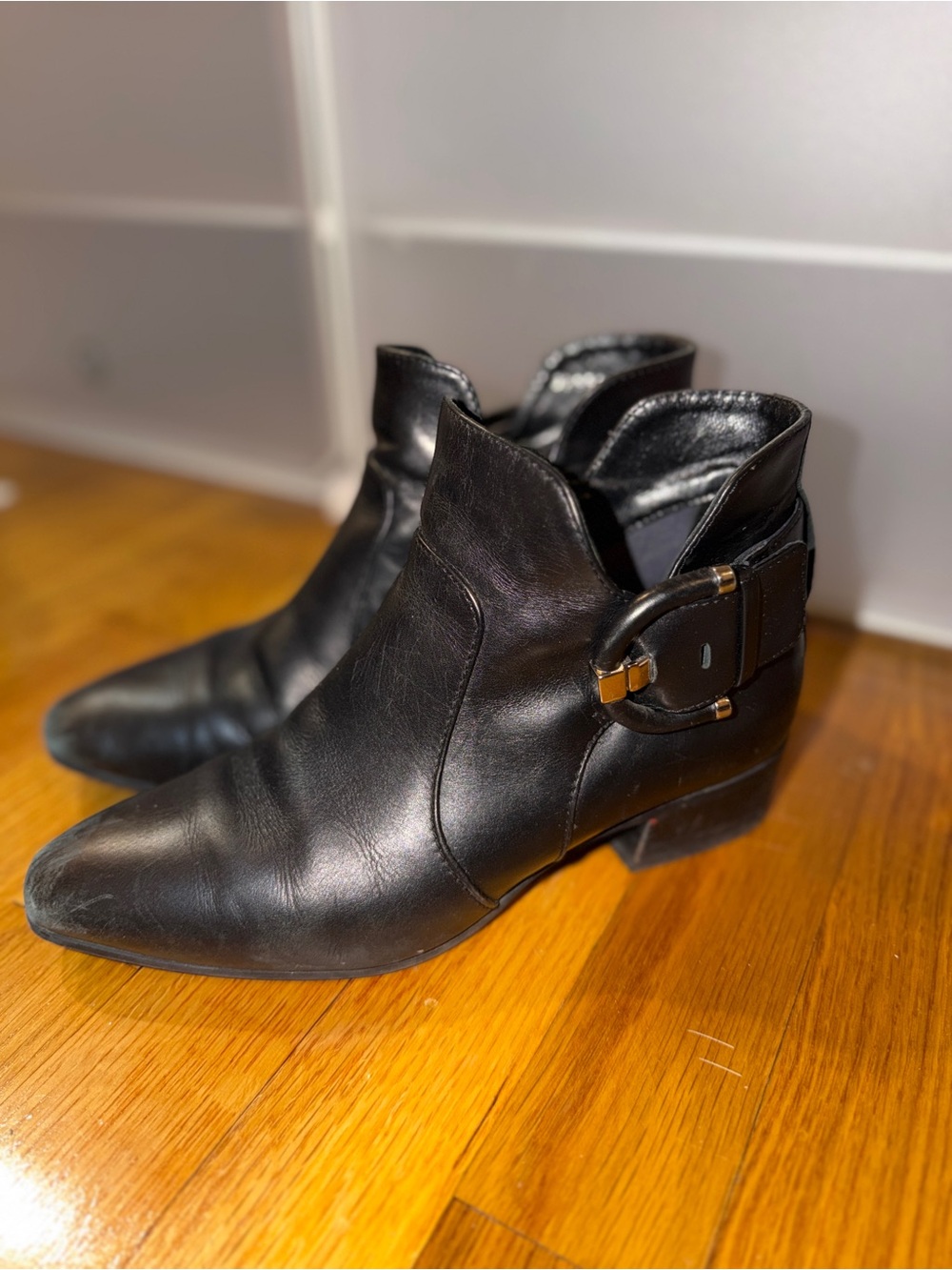 Aquatalia Black Leather Buckle Ankle Boots Booties Size 6